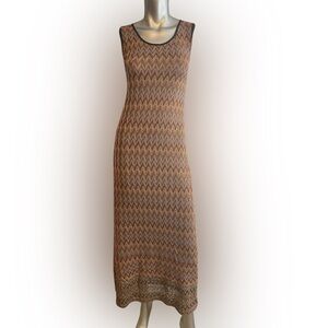 Grifflin Paris long sleeve tight crochet Chevron print maxi 55’ length dress S